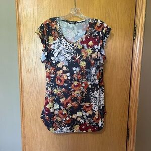 HEIMISH USA Blue and Orange Cap Sleeve Fitted Graphic Blouse